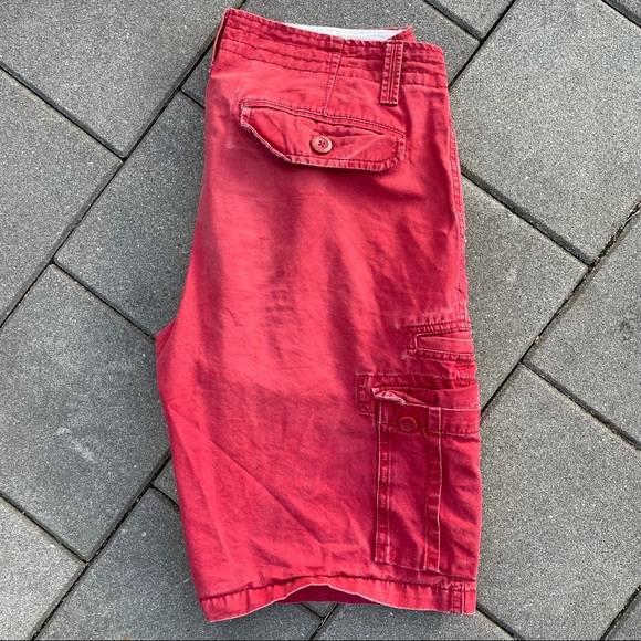 Guess Red Cargo shorts - size 33 - Picture 6 of 7